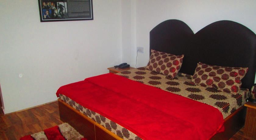 Hotel Treebo Trend Celebriti Manali Vashist Esterno foto