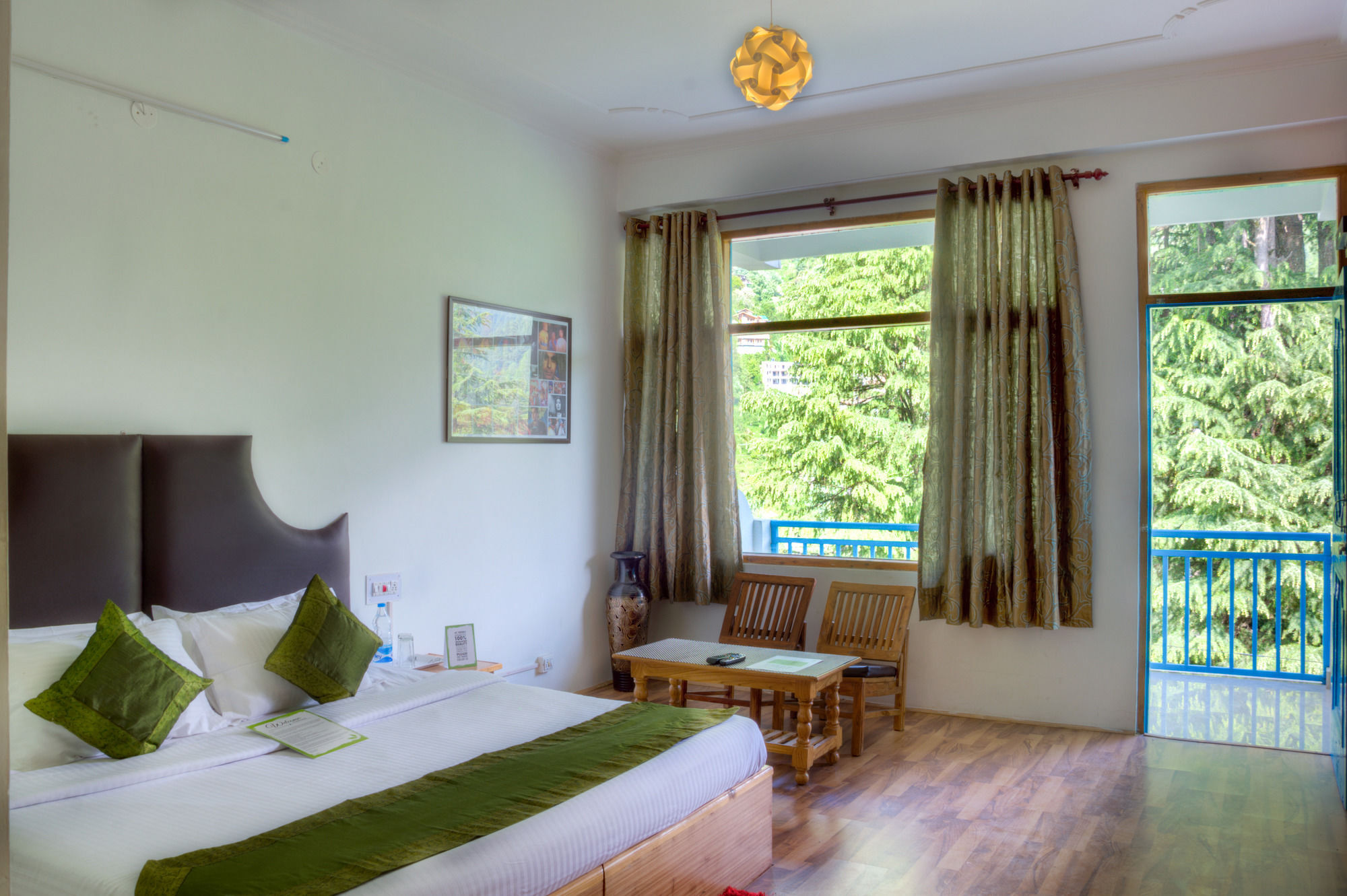 Hotel Treebo Trend Celebriti Manali Vashist Esterno foto