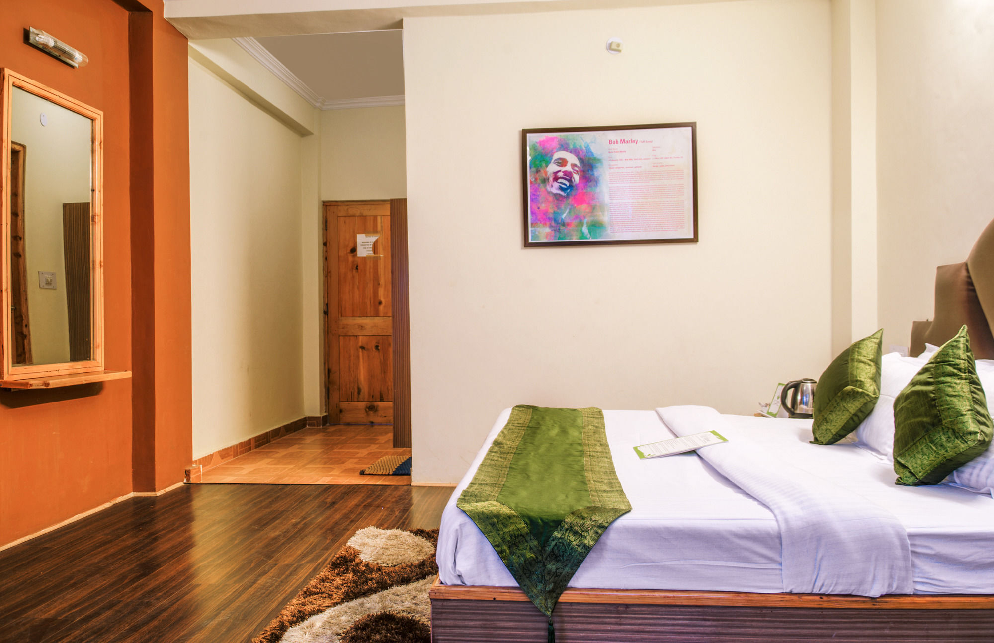 Hotel Treebo Trend Celebriti Manali Vashist Esterno foto